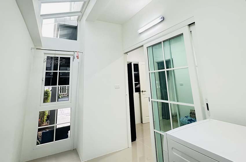 House with Shared Pool in Sukhumvit 